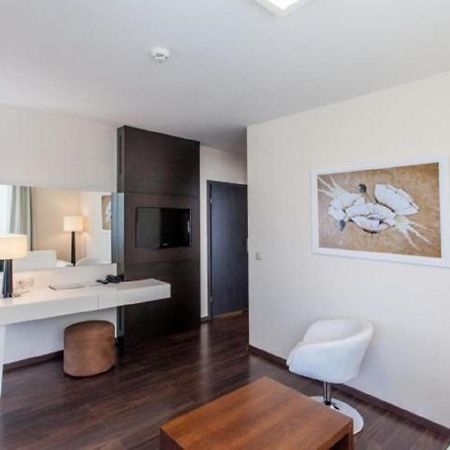 Apartament 241Lux W Diva โควอบเซก ภายนอก รูปภาพ